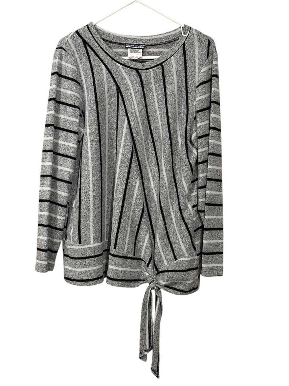 Striped Tie-Hem Scoop Neck Sweater - Gray
